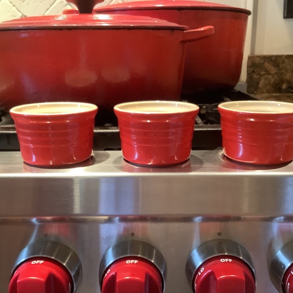 Le Creuset Stoneware Ramekins Cerise Cherry Red - (3) - Picture 7 of 7
